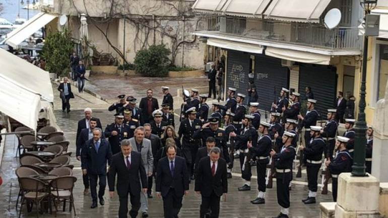 Ακυρώθηκε η παρέλαση στην Κέρκυρα λόγω κακοκαιρίας