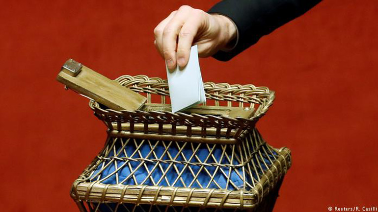 Ιταλία: Σενάρια συνεργασίας Σαλβίνι με «Πέντε Αστέρια»