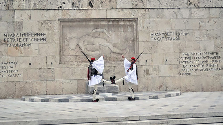 Το Μνημείο του Άγνωστου Στρατιώτη και η ιστορία του