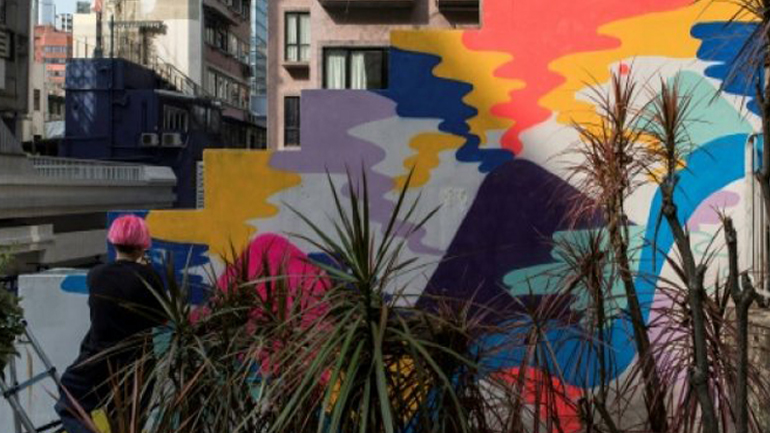 Στο Χονγκ Κονγκ, η τέχνη του δρόμου στο επίκεντρο παγκόσμιας έκθεσης σύγχρονης τέχνης