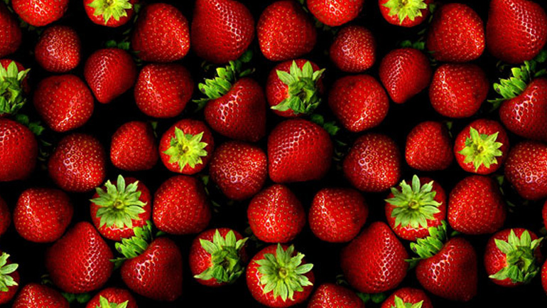 Δεσμεύτηκαν 2,2 τόνοι φρούτα σε επιχείρηση στον Πειραιά