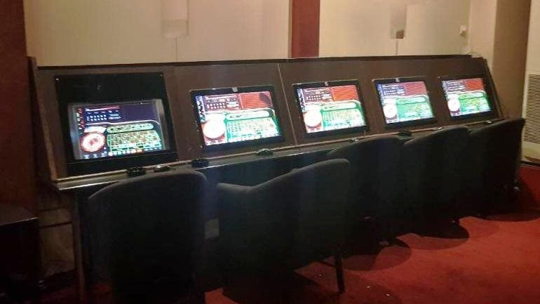 Λας Βέγκας η Κυψέλη – Λουκέτο από την αστυνομία σε «ναό» του παράνομου τζόγου Λας Βέγκας η Κυψέλη – Λουκέτο από την αστυνομία σε «ναό» του παράνομου τζόγου