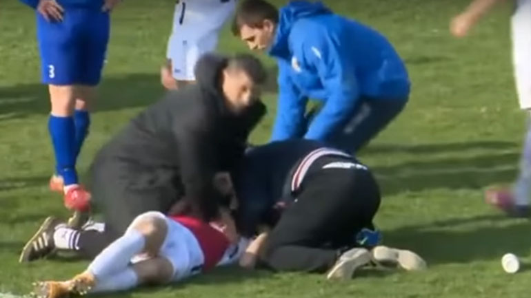 Απίστευτη τραγωδία: Ποδοσφαιριστής δέχθηκε την μπάλα στο στήθος και «έσβησε» μέσα στο γήπεδο
