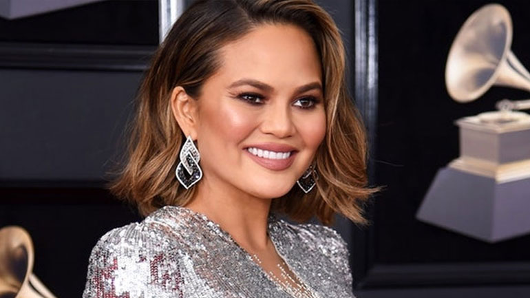 Αυτά είναι τα χτενίσματα που κάνουν το πρόσωπο σου να δείχνει πιο αδύνατο!