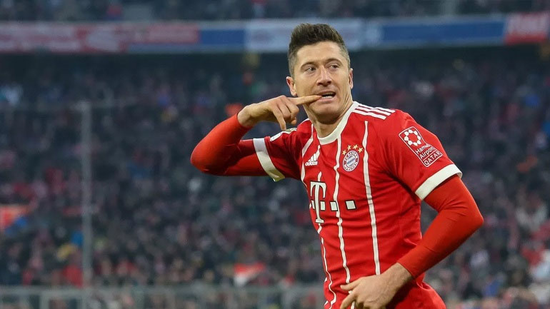 Ρουμενίγκε: «Δεν παραχωρείται ο Λεβαντόφσκι»