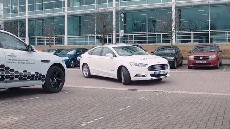 Τα αυτοκίνητα Ford βρίσκουν μόνα τους το πάρκινγκ!