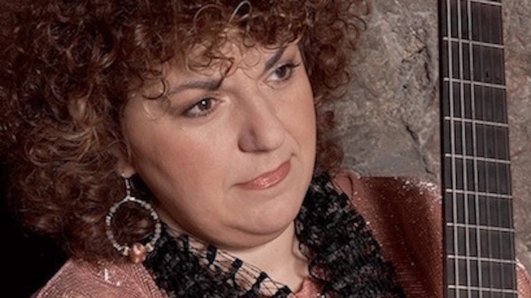 Ρεσιτάλ Κιθάρας της Εύας Φάμπα στο Θέατρο Radar