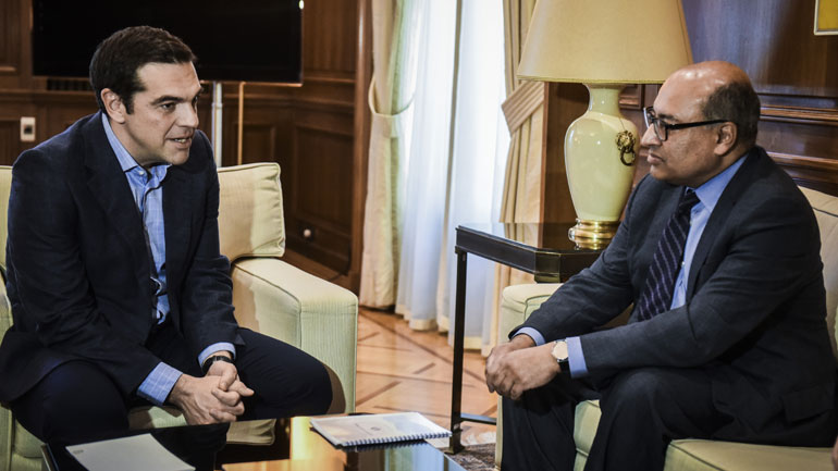 Η οικονομική ανάκαμψη της χώρας στο επίκεντρο της συνάντησης του Αλέξη Τσίπρα με τον Σούμα Τσακραμπάρτι