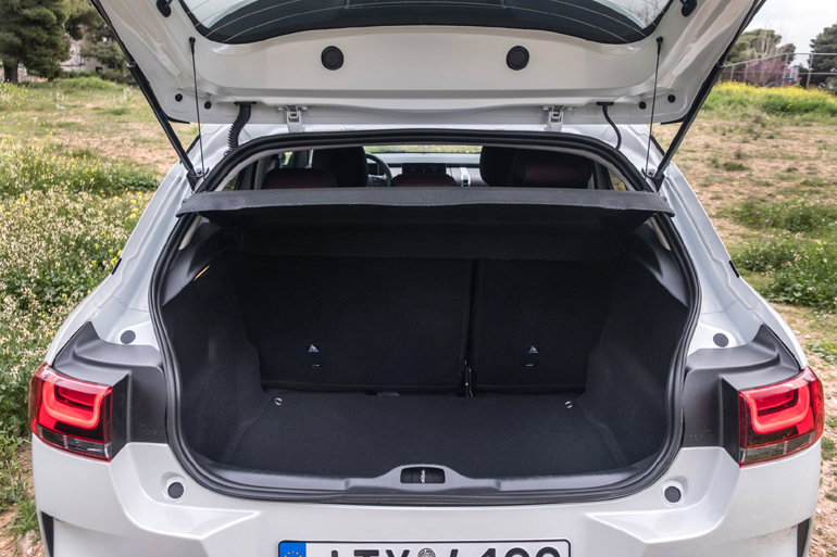 Ο χώρος αποσκευών αγγίζει τα 358 λίτρα...