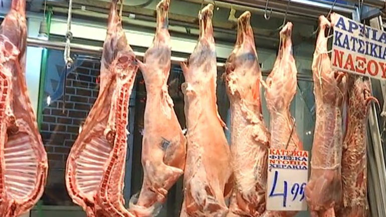 Με μικροδιαφορές το κόστος για το πασχαλινό τραπέζι