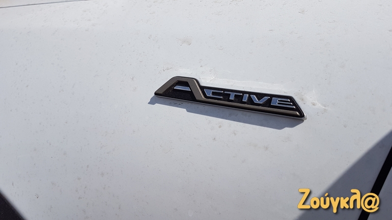Η έκδοση Active είναι αυτή που κατατάσσεται στα Crossover οχήματα...
