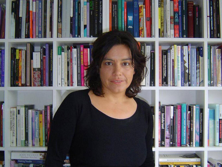 Η Sara Ahmed, καθηγήτρια το Πανεπιστήμιο του Λονδίνου, παραιτήθηκε ως ένδειξη διαμαρτυρίας