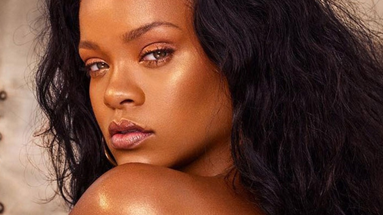 Body Lava Highlighters: H Rihanna λανσάρει τη νέα της σειρά με τον πιο αισθησιακό τρόπο!