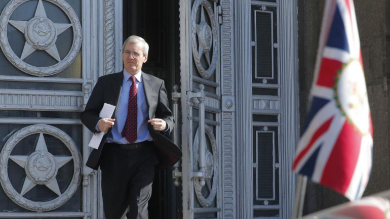 Ρωσία: Ο Βρετανός πρέσβης στη Μόσχα ξαφνικά στο ρωσικό Υπουργείο Εξωτερικών