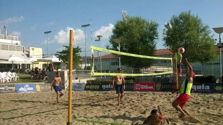Σε γήπεδο beach volley θα μετατραπεί η πλατεία Αριστοτέλους