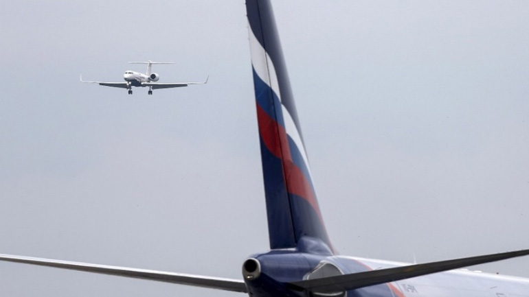 Βρετανία: «Συνήθης έρευνα» στο αεροσκάφος της Aeroflot – Οργή στη Μόσχα