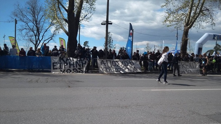 Οπαδοί του ΠΑΟΚ αποδοκίμασαν δρομέα της ΑΕΚ στον μαραθώνιο Θεσσαλονίκης!
