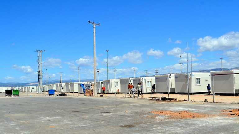 ΕΕ: Επιπλέον 180 εκατ. ευρώ στην Ελλάδα για τους πρόσφυγες