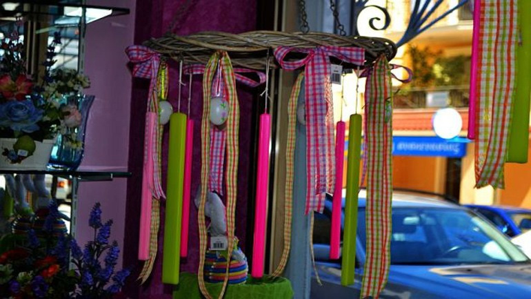 Με πασχαλινό ωράριο λειτουργούν από σήμερα τα καταστήματα