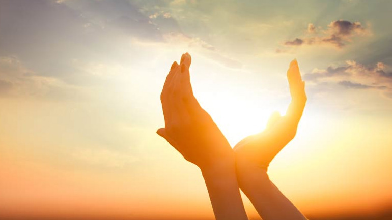 SEXUALITY: Οι γιορτές και η μεταφυσική ανάγκη για πίστη