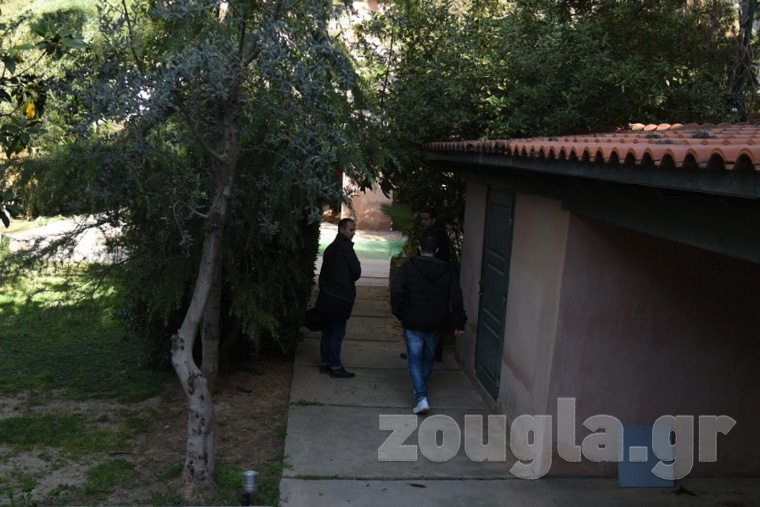 Αστυνομικοί μετέβησαν για έρευνες στον τόπο του αιματηρού περιστατικού