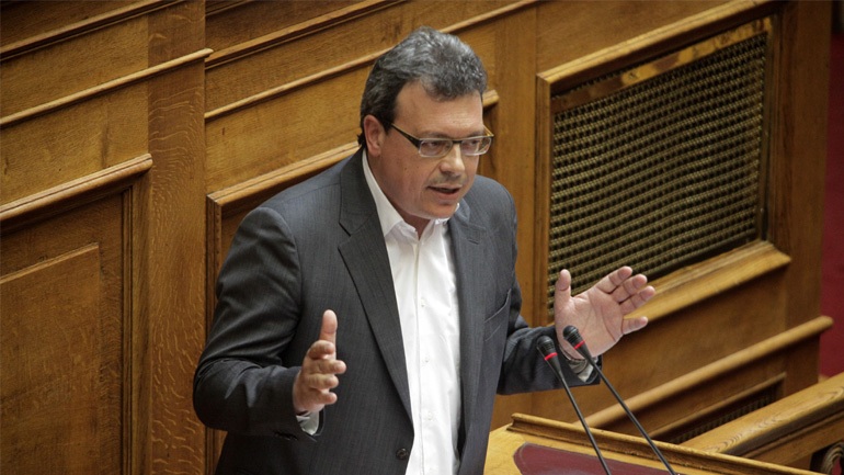 Φάμελλος: Το νερό είναι δημόσιο αγαθό και δεν ιδιωτικοποιείται