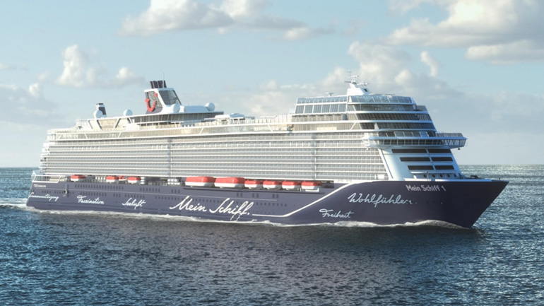 To πρώτο κρουαζιερόπλοιο για εφέτος έφτασε στο λιμάνι της Σούδας