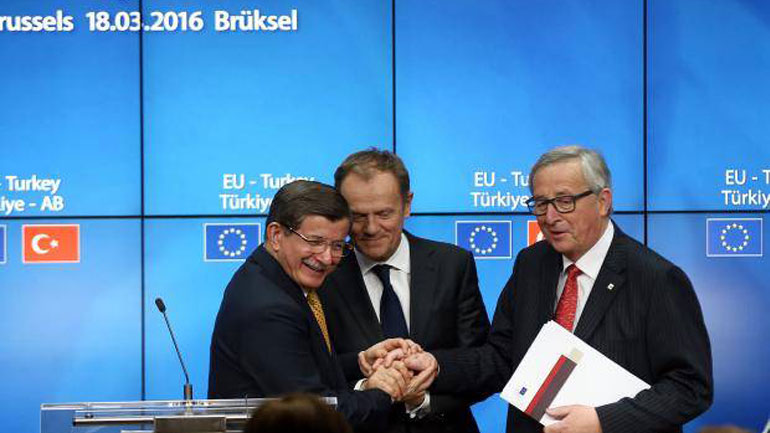 Der Spiegel: «Προβλήματα στη συμφωνία ΕΕ-Τουρκίας για το προσφυγικό»