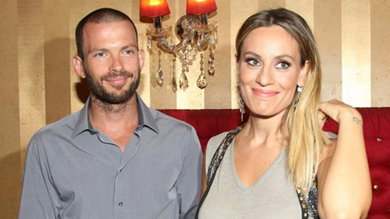 Η Ελεονώρα Μελέτη απάντησε στο πονηρό μήνυμα που έστειλε θαυμάστρια στον σύζυγό της!