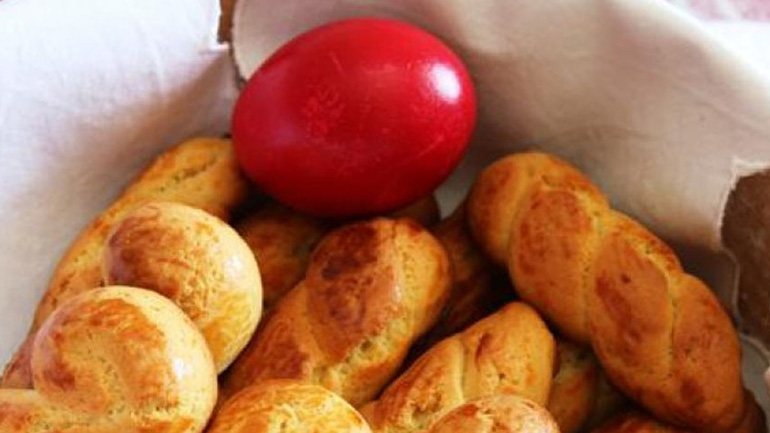 Αφράτα πασχαλινά κουλουράκια