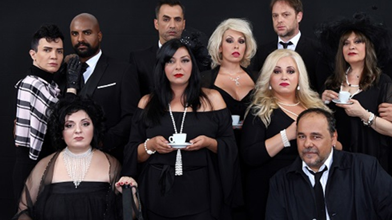 Η παράσταση «Μπαμπά μην Ξαναπεθάνεις Παρασκευή…» στη Θεσσαλονίκη