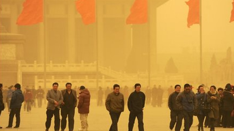 Αμμοθύελλα προκάλεσε «μπλε συναγερμό» στην Κίνα