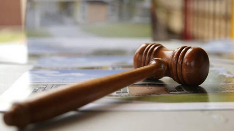 Συμβολαιογράφοι: 39 πλειστηριασμοί ολοκληρώθηκαν έως τη Μ. Τετάρτη