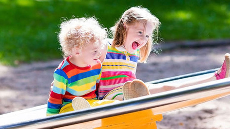 Πώς να δώσετε χαρά στο παιδί