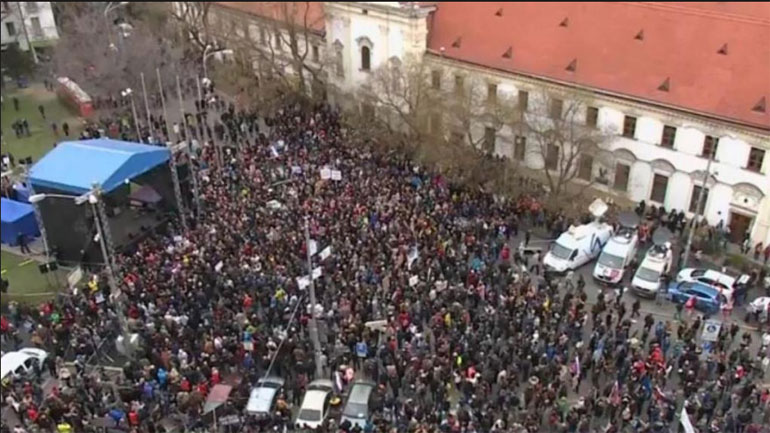 Σλοβακία: Μεγάλη διαδήλωση για την απόλυση του αρχηγού Αστυνομίας