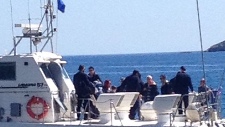 Στην Τήλο με σκάφος του Λιμενικού ο Αλέξης Τσίπρας