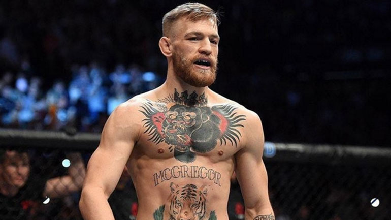 Σε έξαλλη κατάσταση ο Μακ Γκρέγκορ επιτίθεται με καρέκλες σε αθλητές του UFC