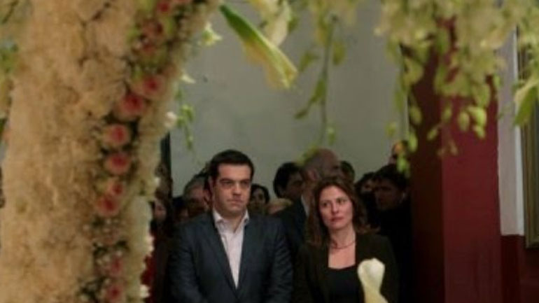 Στον Ι.Ν. των Ταξιαρχών στην Τήλο παρακολούθησε ο Αλ. Τσίπρας την Ακολουθία του Επιταφίου