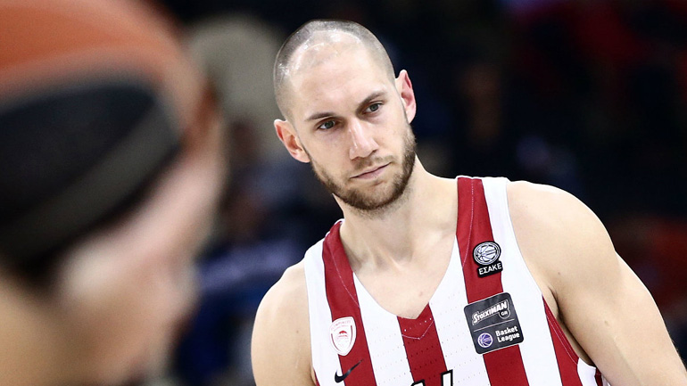 Ολυμπιακός: Νοκ άουτ και ο Κιμ Τιλί