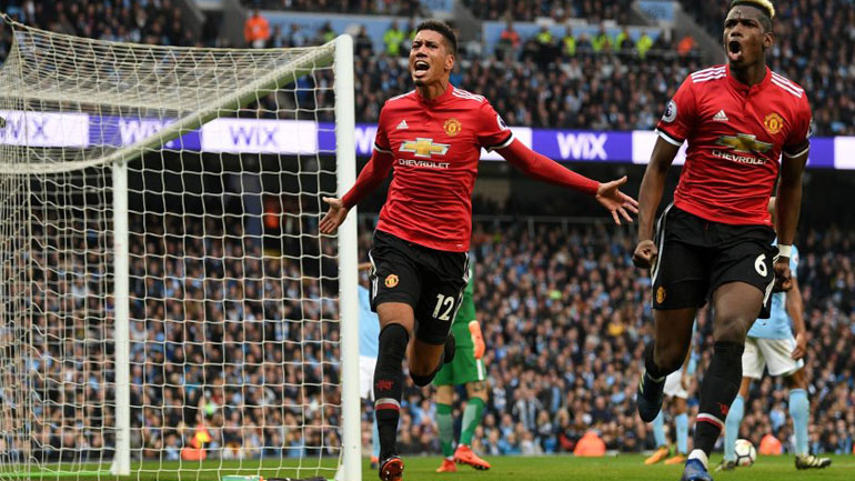 Στη Γιουνάιτεντ το ντέρμπι του Μάντσεστερ μετά από ολική ανατροπή