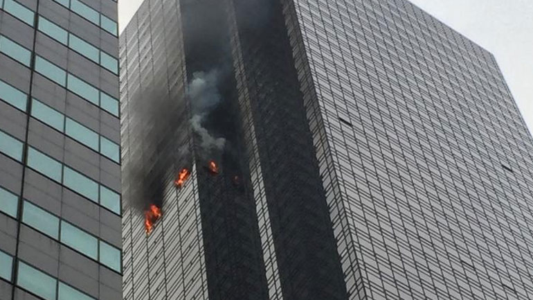 ΗΠΑ: Κατασβέστηκε η φωτιά στον Πύργο Τραμπ στη Νέα Υόρκη – Ένας νεκρός και τέσσερις τραυματίες