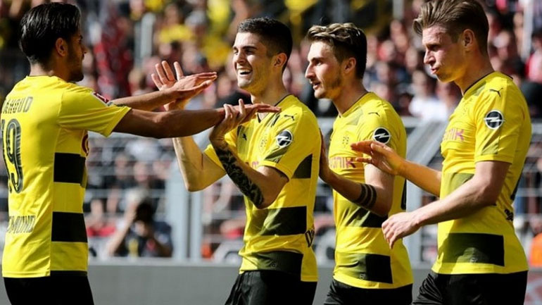 Γερμανία: Ξέσπασε η Ντόρτμουντ, 3-0 τη Στουτγκάρδη