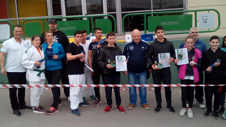 Μεγάλη απήχηση το Laser Run στη Θεσσαλονίκη