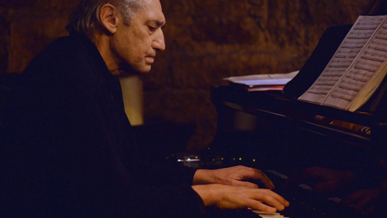 Ο Σταύρος Σοφιανόπουλος «…με λόγια και χωρίς λόγια» στην Οικία Κατακουζηνού