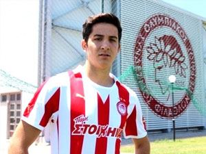 Κατά την παρουσίασή του από τον Ολυμπιακό