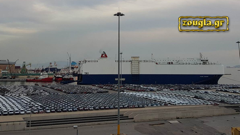Το αδιαχώρητο στο λιμάνι του Πειραιά…