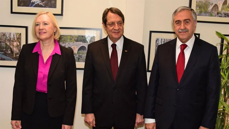 Σπέχαρ: Υπάρχει ανοικτή ατζέντα για το δείπνο του Ν. Αναστασιάδη με τον Μ. Ακιντζί