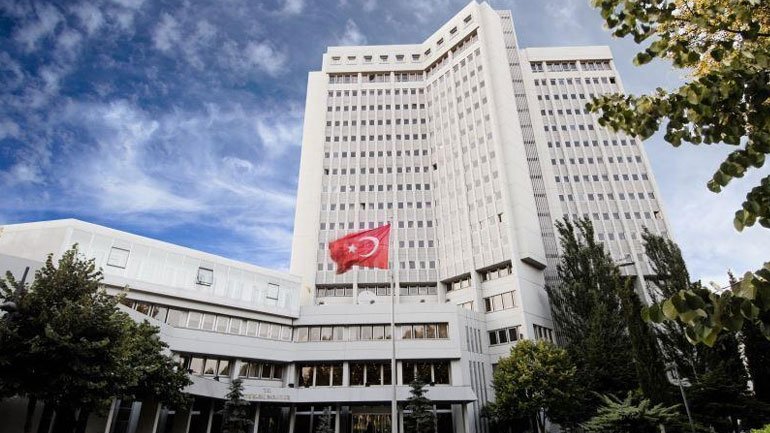 Η Άγκυρα χαρακτηρίζει «αρμόζουσα απάντηση» τα πλήγματα εναντίον συριακών στόχων