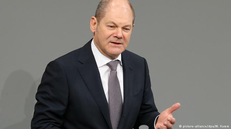 Σολτς: Η ελάφρυνση χρέους προϋποθέτει μεταρρυθμίσεις Σολτς: Η ελάφρυνση χρέους προϋποθέτει μεταρρυθμίσεις