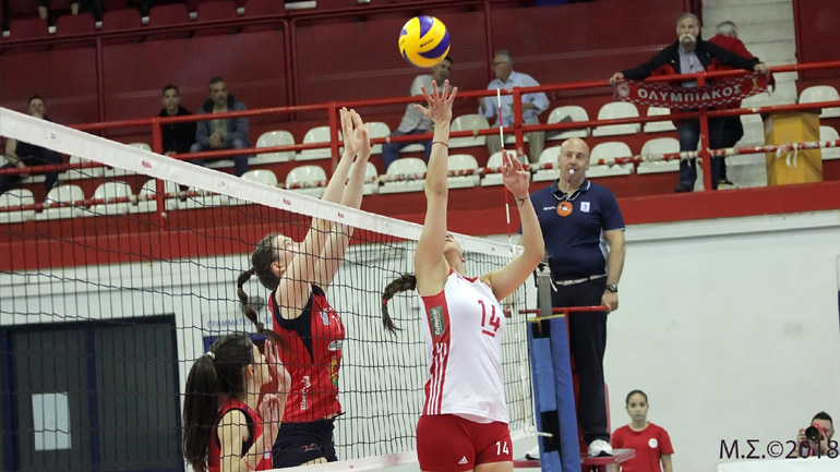 Πρώτη νίκη για τον Ολυμπιακό, 3-0 τους Μακεδόνες